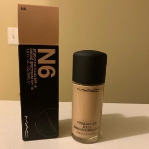 NEW with box MAC Studio Fix Foundation (N6)